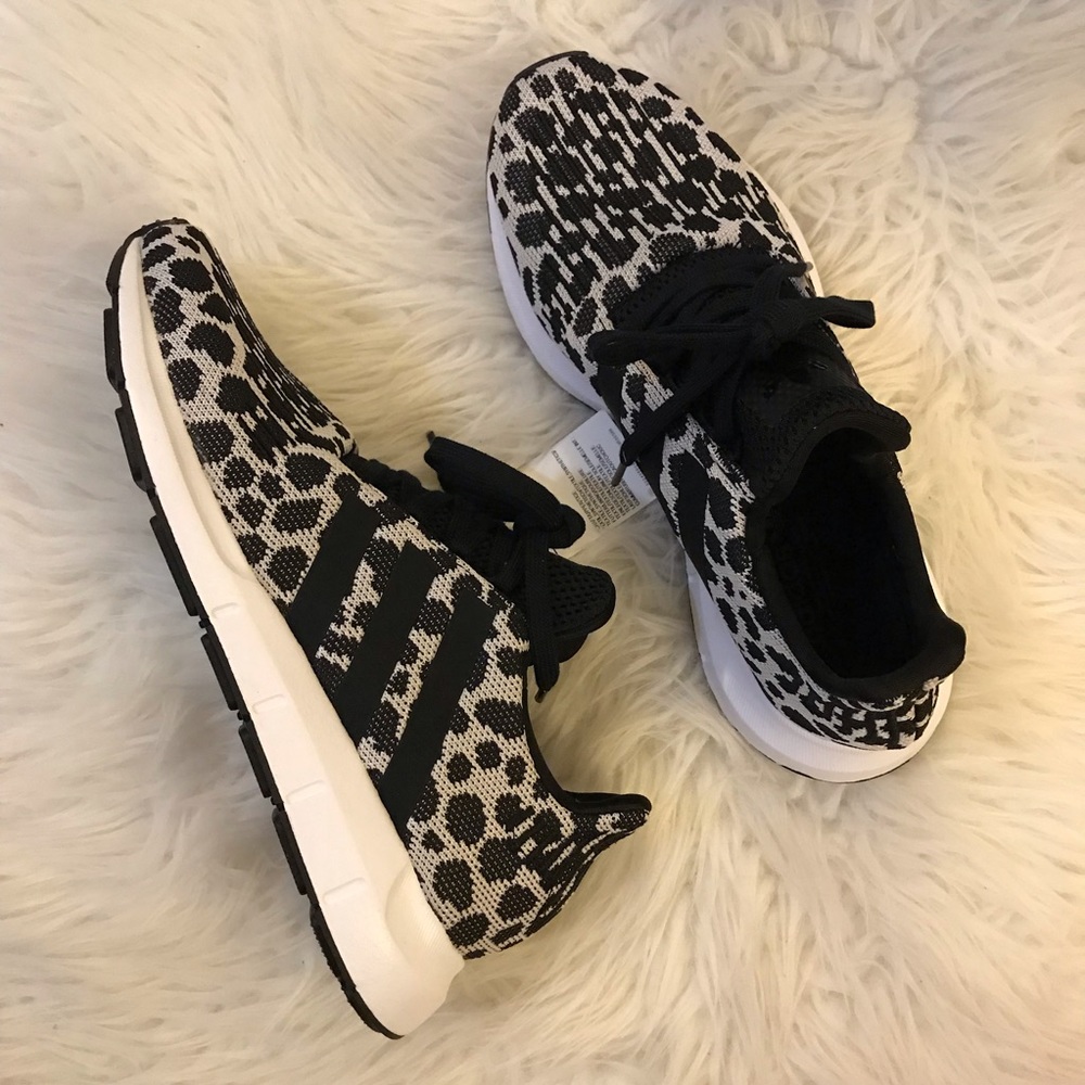 Adidas Leopard Swift Run NWT 7 - Picture 4 of 16